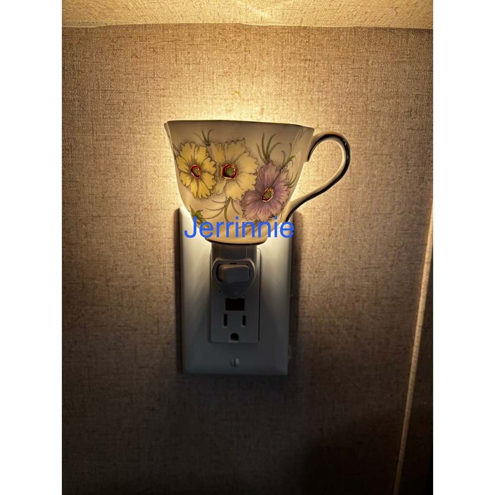 Handcrafted Floral Porcelain Teacup Night Light Vintage Style Plug In Wall Lamp